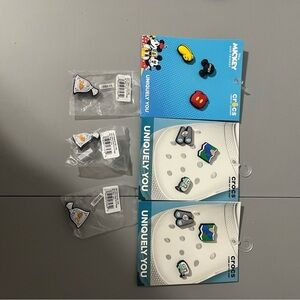 CROCS Mickey/On The Lookout/Goldfish(3) Jibbitz Set s
